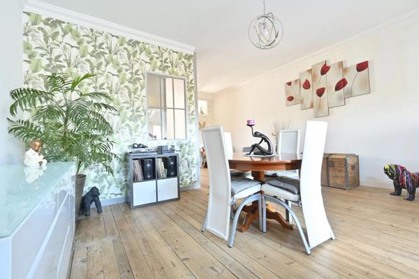 Maison de ville avec Véranda, terrasse, jardin à SAINTES (17)