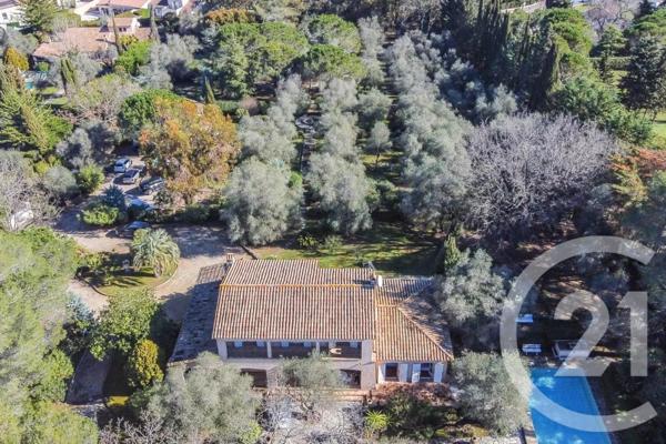 Maison à vendre  7 pièces - 390 m2 MOUGINS - 06