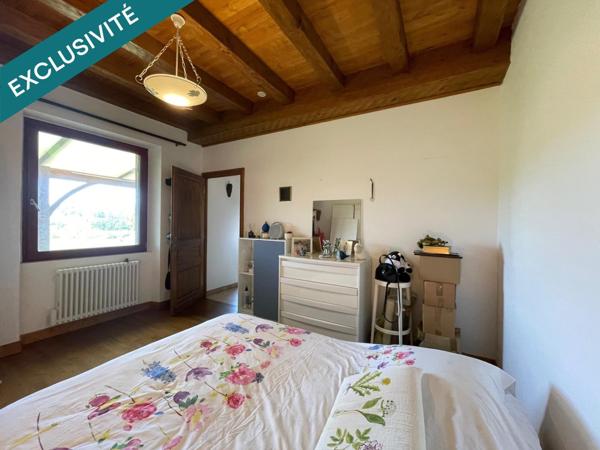 Maison avec piscine à environ 25 km de Sarlat