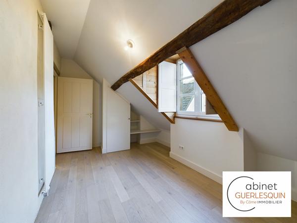 Location appartement 4 pièce(s) 94 m²