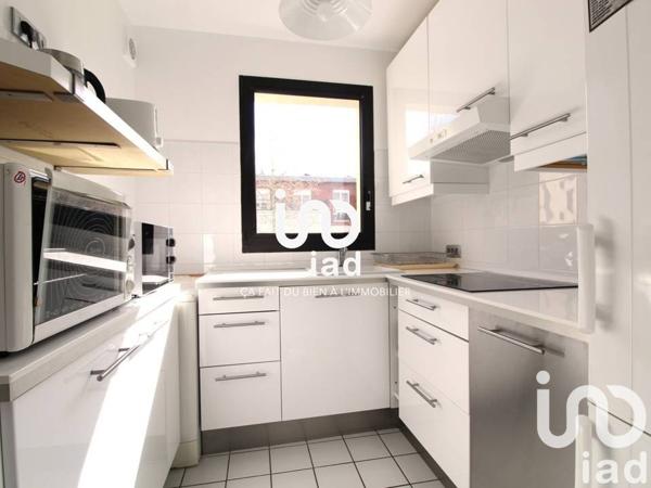 Appartement 2 pièces de 45 m² à Chatou (78400)
