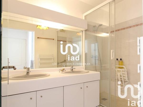 Appartement 2 pièces de 45 m² à Chatou (78400)