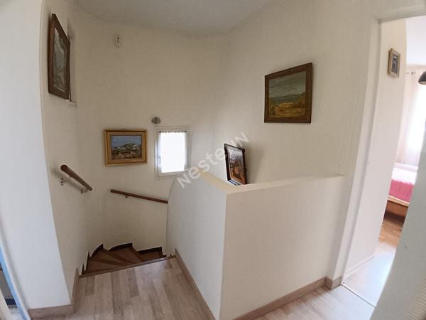 Six-fours le Brusc Maison T6 d'environ 150 m² sur terrain plat de 1503 m²