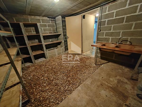 MAISON A VENDRE T5 ? MONDOUBLEAU ? GRADE PAV, 3+1 CHBS, GARAGE, TERRAIN CLOS