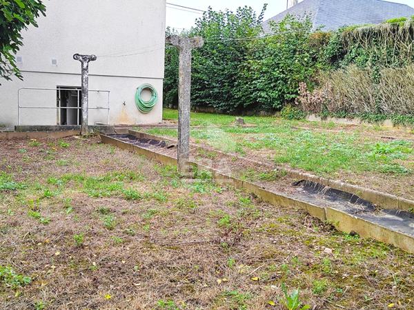 MAISON A VENDRE T5 ? MONDOUBLEAU ? GRADE PAV, 3+1 CHBS, GARAGE, TERRAIN CLOS