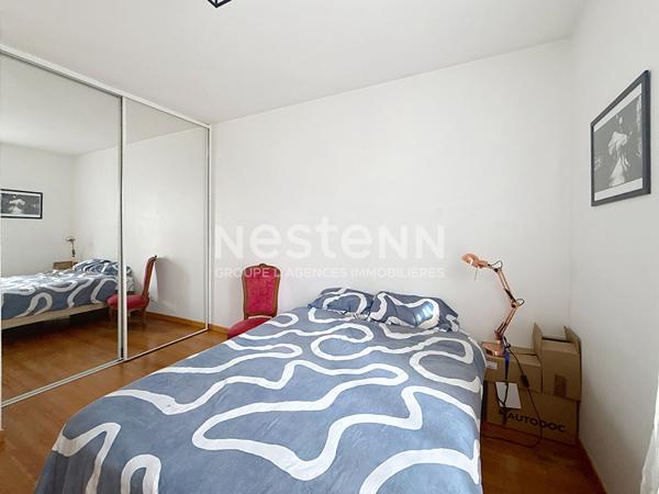 Maison familiale individuelle avec type 5 pièces avec 4 chambres Véranda et garage-- 69500 BRON