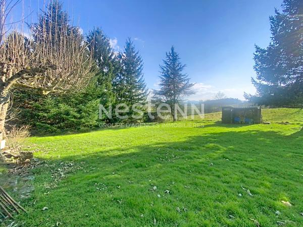 EXCLUSIVITE ! Hameau de GRAZAC ! Bâtisse en pierre  offrant 2 habitations sur 1200 m2 de terrain
