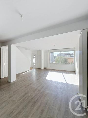 Maison à vendre  4 pièces - 74,72 m 2   CLERMONT FERRAND  - 63