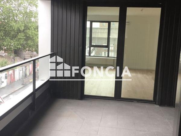 Location Appartement 5 pièces 115.2 m² - 110 RUE DE TREVISE Lille 59000