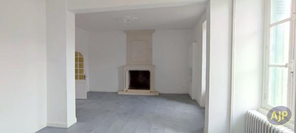 Vente maison Pons : 148 000 € - AJP Immobilier Pons