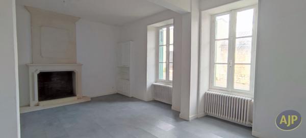 Vente maison Pons : 148 000 € - AJP Immobilier Pons