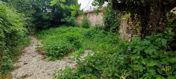 Vente maison Pons : 148 000 € - AJP Immobilier Pons