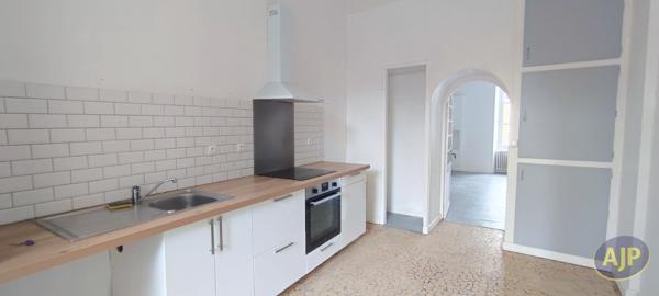 Vente maison Pons : 148 000 € - AJP Immobilier Pons