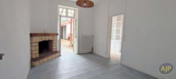 Vente maison Pons : 148 000 € - AJP Immobilier Pons