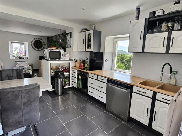 EN EXCLUSIVITE  Maison Mitoyenne 110 m² avec terrain clos de 621 m²  - En Albens et la Biolle - Rue du Revard  - 5 pièce(s)