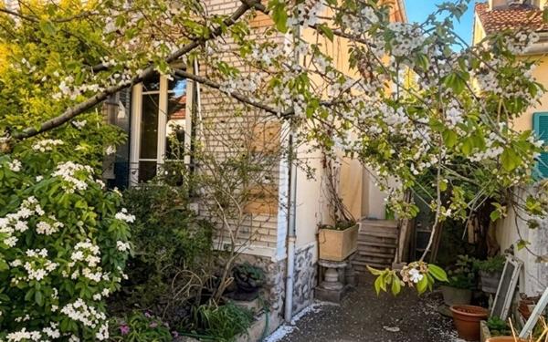 Maison à vendre    3 pièces • 72 m2 Saint-Maur-des-Fossés