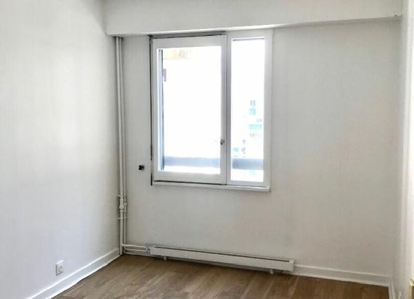 Appartement à vendre    4 pièces • 87 m2 Paris 19