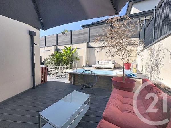 Maison à vendre  6 pièces - 102 m 2   FEYZIN  - 69