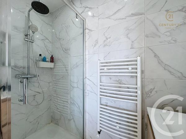 Maison à vendre  6 pièces - 102 m 2   FEYZIN  - 69
