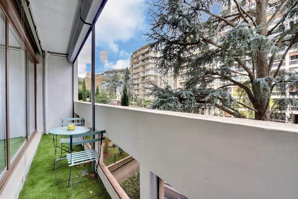 CHAMALIERES - AVENUE DE ROYAT - T3 BIS AVEC BALCON ET GARAGE