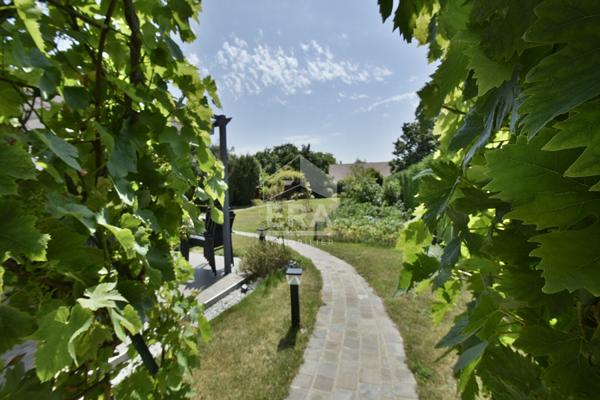 Maison d'Exception à Gambais - 6 Pièces, 147,84 m², Terrain 1099 m²