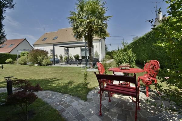 Maison d'Exception à Gambais - 6 Pièces, 147,84 m², Terrain 1099 m²