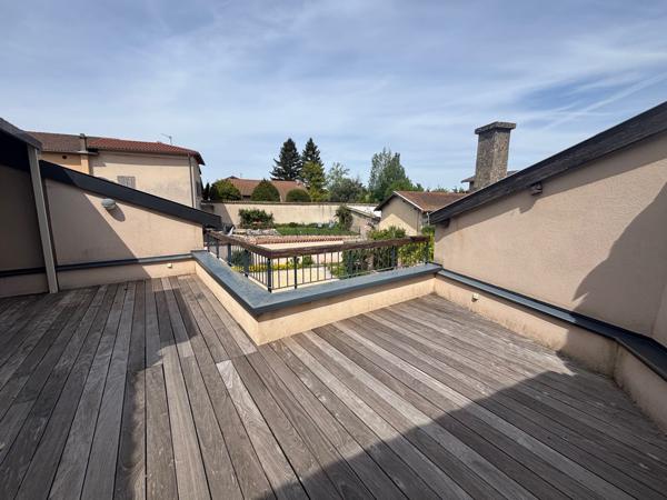 Montanay (69250) Maison Ancienne rénové 546m2 habitable