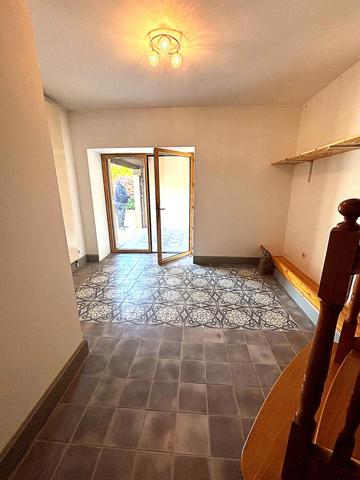 Montanay (69250) Maison Ancienne rénové 546m2 habitable