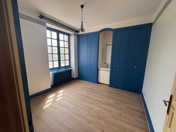 Montanay (69250) Maison Ancienne rénové 546m2 habitable