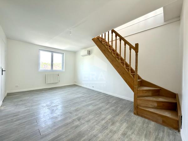 Immeuble Nanteau Sur Lunain 10 pièce(s) 260 m2