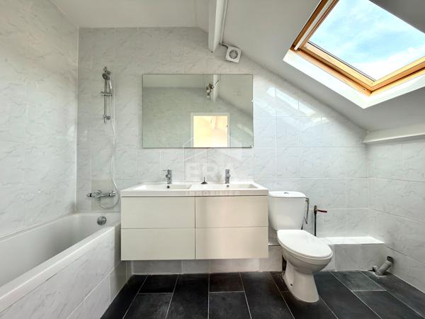 Immeuble Nanteau Sur Lunain 10 pièce(s) 260 m2