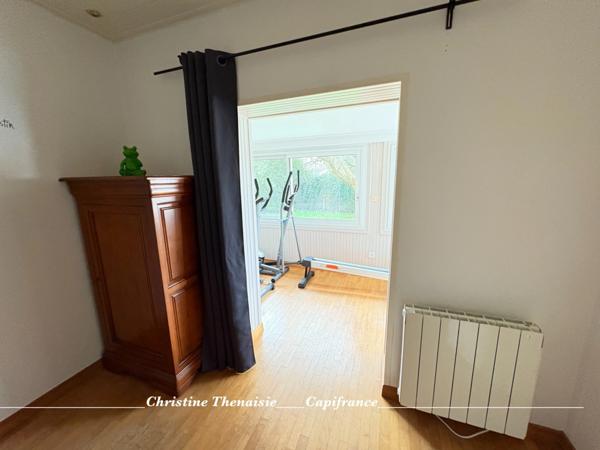 Maison de charme à vendre Plain-pied, 4 chambres, Grand garage, Studio à aménager, 2 entrées sur 1200 m2 de terrain, SAINT HILAIRE DE RIEZ (85)