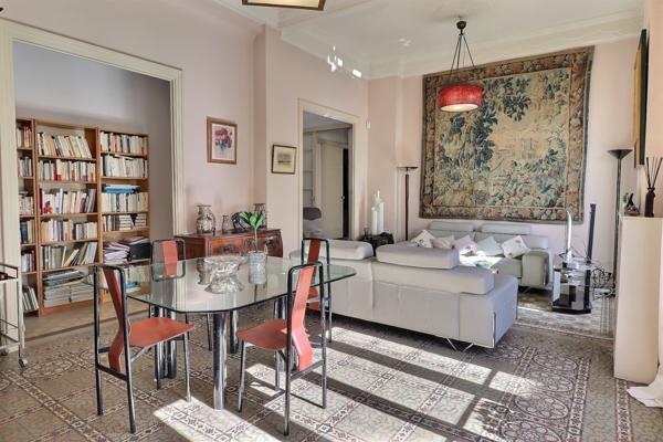 Marseille (13005) CAMAS---Grand T3 95m²---2 salles de bains---2 WC---place de parking