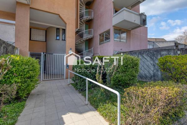 T4 à Echirolles Village de 83m2 avec terrasse et garage