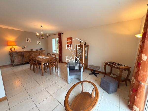 86190 VOUILLE VOUILLÉ (86190) - Belle maison familiale sur sous-sol avec grand terrain de 1 028 m²