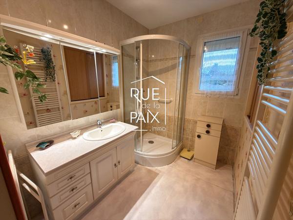 86190 VOUILLE VOUILLÉ (86190) - Belle maison familiale sur sous-sol avec grand terrain de 1 028 m²