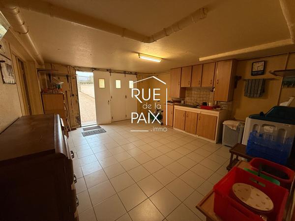 86190 VOUILLE VOUILLÉ (86190) - Belle maison familiale sur sous-sol avec grand terrain de 1 028 m²