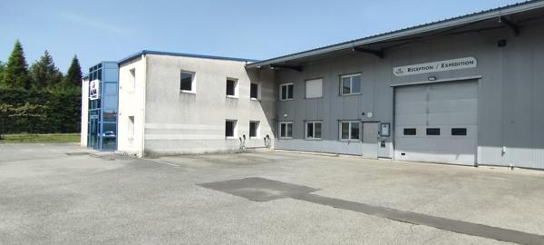 Batiment industriel de 1950 m2  Saint-Donat-Sur-L'Herbasse