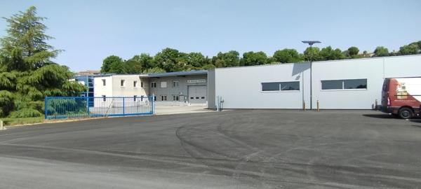 Batiment industriel de 1950 m2  Saint-Donat-Sur-L'Herbasse