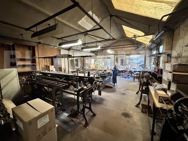 Charmante maison de ville 210m²  avec dépendance et grand jardin Brinon-sur-Armançon