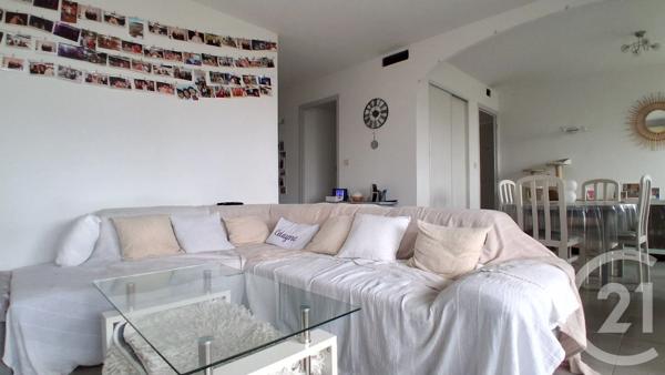Appartement à vendre  4 pièces - 65,42 m 2   MARIGNANE  - 13