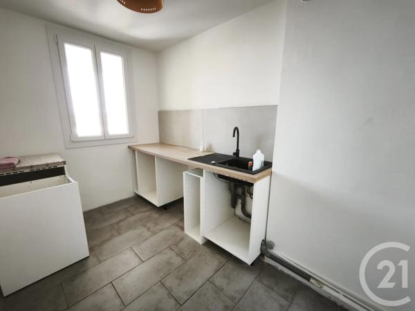 Appartement à vendre  4 pièces - 65,42 m 2   MARIGNANE  - 13