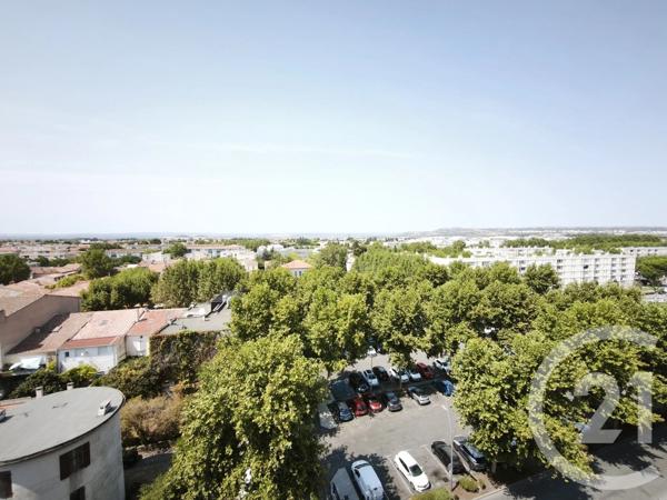 Appartement à vendre  4 pièces - 65,42 m 2   MARIGNANE  - 13