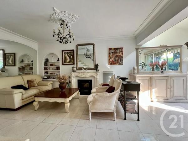 Appartement F1 à vendre  1 pièce - 42 m 2   BANDOL  - 83