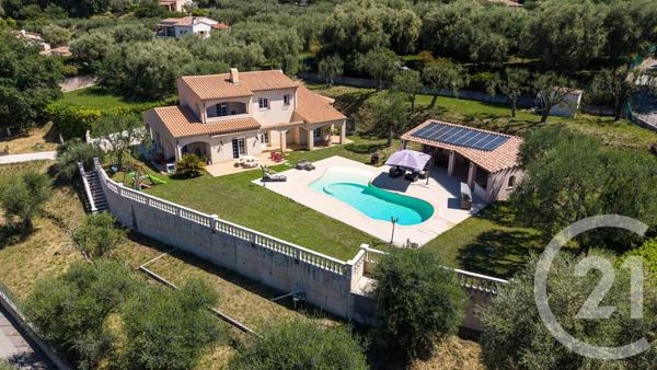 Maison à vendre  5 pièces - 217 m 2   CONTES  - 06