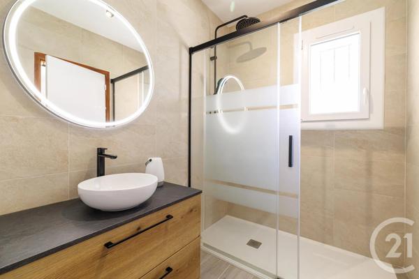 Maison à vendre  5 pièces - 217 m 2   CONTES  - 06