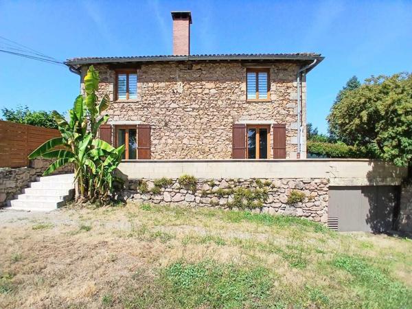 APPARTEMENT RDC AVEC TERRASSE ET 700 M2 DE TERRAIN