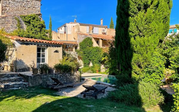 Maison à vendre    7 pièces •  Belvézet