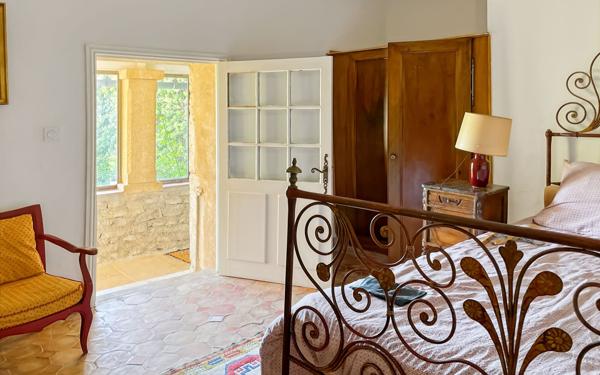 Maison à vendre    7 pièces •  Belvézet