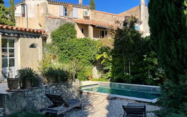 Maison à vendre    7 pièces •  Belvézet